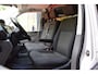 Volkswagen Transporter 2.0 TDI L2H1 Highline DSG Automaat 3-zits (3 persoons) | Org. NL | BPM Vrij | Trekhaak | LED | Adaptive Cruise Control | PDC V+A incl. Camera | Voorruit verwarming | DAB+ | Lichtmetalen velgen 19" |