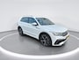 Volkswagen Tiguan 1.5TSI/150PK DSG R-Line Business · Panoramadak · Apple Carplay/Android Auto · Camera + Parkeersensoren ·