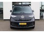 Volkswagen ID. Buzz Cargo 77 kWh SOH 96,56% | 204PK / 155kW, Wegklapbare trekhaak, LED Matrix (IQ.Lights), schuifdeuren links & rechts, multimedia pakket plus (navigatie, DAB+, draadloze telefoonlader), verwarmbaar multifunctioneel lederen stuurwiel, verwarmbare voorstoelen, verwarmbare voorruit, laadruimte met laadvloer, park assist, achterdeuren, 20" 'Solna' LMV, armleuningen, assistance pakket plus (achteruitrijcamera (rear view), parkeersensoren voor en achter (pdc)),, 2-zone climatronic, navigatie, alarm, spraakbediening etc.
