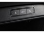 Volkswagen ID. Buzz Cargo 77 kWh SOH 96,56% | 204PK / 155kW, Wegklapbare trekhaak, LED Matrix (IQ.Lights), schuifdeuren links & rechts, multimedia pakket plus (navigatie, DAB+, draadloze telefoonlader), verwarmbaar multifunctioneel lederen stuurwiel, verwarmbare voorstoelen, verwarmbare voorruit, laadruimte met laadvloer, park assist, achterdeuren, 20" 'Solna' LMV, armleuningen, assistance pakket plus (achteruitrijcamera (rear view), parkeersensoren voor en achter (pdc)),, 2-zone climatronic, navigatie, alarm, spraakbediening etc.