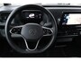 Volkswagen ID. Buzz Cargo 77 kWh 2 x schuifdeur trekhaak wegklapbaar led matrix multimedia pakket plus stuurwielverwarming multifunctioneel met leder voorstoelen verwarmbaar voorruit verwarmbaar bindrails laadruimte laadvloer park assist achterdeuren 20" Solna velgen 2 x voorstoel met armleuning assistance pakket plus 2 zone climatronic navigatie alarm systeem spraak bediening achteruitrijcamera etc.
