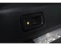 Volkswagen ID. Buzz Cargo 77 kWh SOH 96,56% | 204PK / 155kW, Wegklapbare trekhaak, LED Matrix (IQ.Lights), schuifdeuren links & rechts, multimedia pakket plus (navigatie, DAB+, draadloze telefoonlader), verwarmbaar multifunctioneel lederen stuurwiel, verwarmbare voorstoelen, verwarmbare voorruit, laadruimte met laadvloer, park assist, achterdeuren, 20" 'Solna' LMV, armleuningen, assistance pakket plus (achteruitrijcamera (rear view), parkeersensoren voor en achter (pdc)),, 2-zone climatronic, navigatie, alarm, spraakbediening etc.