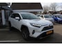 Toyota RAV4 2.5 HYBRID AWD EXECUTIVE TREKHAAK STUUR/STOEL/VOORRUITVERW.  EL-ACHTERKLEP DODEHOEK DETECTIE EL-STOELEN MET GEHEUGENFUNCTIE PARK-SENSOREN KEYLESS 1650KG-TREKGEWICHT