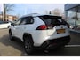 Toyota RAV4 2.5 HYBRID AWD EXECUTIVE TREKHAAK STUUR/STOEL/VOORRUITVERW.  EL-ACHTERKLEP DODEHOEK DETECTIE EL-STOELEN MET GEHEUGENFUNCTIE PARK-SENSOREN KEYLESS 1650KG-TREKGEWICHT