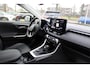 Toyota RAV4 2.5 HYBRID AWD EXECUTIVE TREKHAAK STUUR/STOEL/VOORRUITVERW.  EL-ACHTERKLEP DODEHOEK DETECTIE EL-STOELEN MET GEHEUGENFUNCTIE PARK-SENSOREN KEYLESS 1650KG-TREKGEWICHT