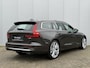 Volvo V60 T6 Plug-in hybrid AWD AUT8 Plus Bright | Super Deal | Panoramadak | Stoel- & Stuurwielverwarming | Premium audio by Harman Kardon | 20” lichtmetalen velgen | All-season banden | Sportstoelen | Elektrisch bedienbare voorstoelen met geheugen