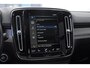 Volvo XC40 T5 262PK Automaat Recharge R-Design / BLIS / Stoel - en stuurwielverwarming / Leder met alcantara interieur / Parkeersensoren met 360 camera / Keyless entry / Elektrische stoelen met geheugen / Panoramadak / Harman kardon