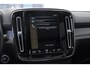 Volvo XC40 T5 262PK Automaat Recharge R-Design / BLIS / Stoel - en stuurwielverwarming / Leder met alcantara interieur / Parkeersensoren met 360 camera / Keyless entry / Elektrische stoelen met geheugen / Panoramadak / Harman kardon