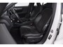 Volvo XC40 T5 262PK Automaat Recharge R-Design / BLIS / Stoel - en stuurwielverwarming / Leder met alcantara interieur / Parkeersensoren met 360 camera / Keyless entry / Elektrische stoelen met geheugen / Panoramadak / Harman kardon