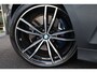 BMW 3-Serie 320i M-Sport Head-Up Ambient HiFi 19” Leer Stoelverwarming Sensoren DAB