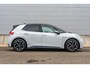 Volkswagen ID.3 204pk First Plus 58 kWh | SoH 93 % | Achteruitrijcamera | Stoelverwarming | Navigatie