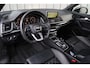 Audi Q5 55 TFSI e quattro Competition | 367PK | Luchtvering | Head-up | Massage | Keyless-go | B&O | Sfeerverlichting | Standkachel | Trekhaak | 2021.