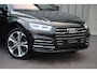 Audi Q5 55 TFSI e quattro Competition | 367PK | Luchtvering | Head-up | Massage | Keyless-go | B&O | Sfeerverlichting | Standkachel | Trekhaak | 2021.