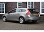 Volvo V60 2.4 D6 AWD Plug-In Hybrid Summum - 1e Eigenaar! Wij zijn op afspraak geopend! Graag bellen voor uw komst.