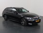 BMW 3-Serie Touring 330e xDrive | M-Sport | Panoramadak | HUD | Curved Display | Ele.verstelbare stoelen + Geheugen | Camera | Apple CarPlay/Android Auto | Standkachel | Adaptieve Cruise Control | BMW LED |