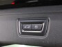 BMW 3-Serie Touring 330e xDrive | M-Pakket | Panoramadak | HUD | Curved Display | Ele.verstelbare stoelen + Geheugen | Camera | Apple CarPlay/Android Auto | Standkachel | Adaptieve Cruise Control | BMW LED |