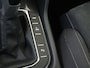 Volkswagen Tiguan 1.4 TSI eHybrid Life | Panoramadak | Achteruitrijcamera | 3-zone airco | Adaptieve cruise control | CarPlay | Navigatie | Stoel- en stuurwielverwarming |