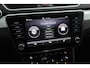 Skoda Superb Combi 1.4 TSI iV Ambition 218PK / 160kW Achteruitrijcamera, Apple Carplay & Android Auto, verwarmbare voorstoelen + stuurwiel, dynamische onderstelregeling (DCC), elektrisch bedienbare achterklep, wegklapbare trekhaak, full map navigatie, parkeersensoren voor + achter, volledig digitaal instrumentenpaneel, cruise control, 2-zone Climatronic, 17'' LMV 'Drakon'