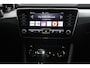 Skoda Superb Combi 1.4 TSI iV Ambition 218PK / 160kW Achteruitrijcamera, Apple Carplay & Android Auto, verwarmbare voorstoelen + stuurwiel, dynamische onderstelregeling (DCC), elektrisch bedienbare achterklep, wegklapbare trekhaak, full map navigatie, parkeersensoren voor + achter, volledig digitaal instrumentenpaneel, cruise control, 2-zone Climatronic, 17'' LMV 'Drakon'