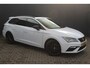 SEAT Leon ST 1.5 TSI FR Ultimate Edition Black | Pano | incl. 12 maanden garantie | Beats Audio | Stoelverwarming | Sportstoelen | Schakelflippers | Camera | App Connect | Sfeerverlichting | Adaptive cruise | Lane assist | Draadloze mobiel lader | Climate control | 18" Performance velgen | PDC V+A | Trekhaak | LED verlichting |