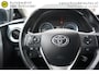 Toyota Auris Touring Sports 1.8 HYBRID PERFECT ONDERHOUDEN STOELVERWARMING 1/2 LEDER CAMERA ECC AIRCO CRUISECONTROL BLUETOOTH PARKEERSENSOREN V+A ENZ...