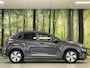 Hyundai Kona Electric EV Comfort 64 kWh 3-Fase | SOH 100% | Adaptive Cruise Control | Achteruitrijcamera | Lederen Bekleding | Parkeersensoren Achter | Stoelverwarming | Keyless | Apple Carplay | Android Auto |