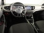 Volkswagen Polo 1.0 TSI Comfortline Business 95 PK | Navigatie | Parkeersensoren voor en achter | Automatische airco |