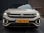 Volkswagen T-Roc 1.5 TSI R-Line Business | Trekhaak afnb. | Panodak | Keyless | Elk. A-klep | Side Assist | IQ Light | Prijs Rijklaar!!