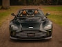 Aston Martin V12 Vantage Roadster | Nr. 211/249 | Pentland Green by Q | Briljant!