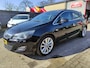 Opel Astra 1.6 Turbo Cosmo