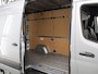 Mercedes-Benz Sprinter 319 CDI | Aut. | L2 H2 | Select | LED Koplampen | 3-zits | Achteruitrijcamera | Navigatie | Apple Carplay/Android Auto | 3500 KG. AHW | Distronic Plus | LM Velgen | Certified