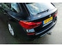 BMW 5-Serie Touring 520i Sportline Trekhaak I Stuur & stoelverwarming I Trekhaak I Sfeerverlichting I Leder I Camera I Led