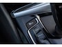 BMW 5-Serie Touring 520i Sportline Trekhaak I Stuur & stoelverwarming I Trekhaak I Sfeerverlichting I Leder I Camera I Led