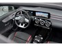 Mercedes-Benz A-klasse AMG 35 4MATIC Edition 1 Aero. Schaal, Pano, Perf stuur, Keyless, Camera, Dodeh, CarPlay, Sfeer!