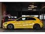 Mercedes-Benz A-klasse AMG 35 4MATIC Edition 1 Aero. Schaal, Pano, Perf stuur, Keyless, Camera, Dodeh, CarPlay, Sfeer!