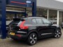 Volvo XC40 Recharge P8 AWD R-Design / Automaat / NL-Auto / Dealer-Onderhouden / Pilot-Assist / Standkachel / Stuur- en Stoelverwarming / Elektr.-Wegklapbare Trekhaak / LED / Keyless / Dodehoek-Detectie / Elektr.-Achterklep / Apple-Carplay & Android-Auto / DAB Radio-Bluetooth / Navi / PDC V+A / 19'' LMV / ENZ.