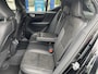 Volvo XC40 Recharge P8 AWD R-Design / Automaat / NL-Auto / Dealer-Onderhouden / Pilot-Assist / Standkachel / Stuur- en Stoelverwarming / Elektr.-Wegklapbare Trekhaak / LED / Keyless / Dodehoek-Detectie / Elektr.-Achterklep / Apple-Carplay & Android-Auto / DAB Radio-Bluetooth / Navi / PDC V+A / 19'' LMV / ENZ.