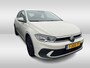 Volkswagen Polo 1.0 TSI Life Parkeersensoren / Airco / App-Connect / 15"LM Velgen Essex / LED koplampen