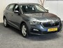 Skoda Scala 1.0 TSI CRUISE CONTROL AIRCO APPLE CARPLAY/ANDROID BLUETOOTH MEDIA VOORBEREIDING RIJSTROOKSENSOREN PDC ZEER MOOI !! 3010 DEK