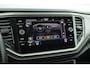 Volkswagen T-Roc 1.0 TSI 110pk H6 Style Trekhaak Stoelverwarming Parkeersensoren Navigatie