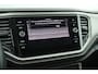 Volkswagen T-Roc 1.0 TSI 110pk H6 Style Trekhaak Stoelverwarming Parkeersensoren Navigatie