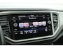Volkswagen T-Roc 1.0 TSI 110pk H6 Style Trekhaak Stoelverwarming Parkeersensoren Navigatie