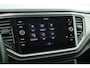 Volkswagen T-Roc 1.0 TSI 110pk H6 Style Trekhaak Stoelverwarming Parkeersensoren Navigatie
