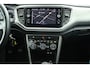 Volkswagen T-Roc 1.0 TSI 110pk H6 Style Trekhaak Stoelverwarming Parkeersensoren Navigatie