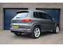 Volkswagen Tiguan 2.0 TSI DSG Sport&Style 4motion R-line Edition | Trekhaak | LED | Stoelverwarming | Navigatie