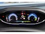 Peugeot 3008 1.6 HYbrid 225 Active Pack Business | Achterbank in delen neerklapbaar | Achteruitrijcamera | Alarm klasse 1(startblokkering)