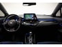 Toyota C-HR 1.8 Hybrid Bi-Tone [ Nav Camerea Stoel&Stuurverwarming clima Navi]