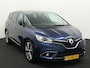 Renault Grand Scenic 1.3 TCe Intens 140 pk trekhaak 1800kg, Airco auto, Boordcomputer, Bluetooth, Cruise control, Apple Carplay/Android Auto, Spraakbediening, Rijstrooksensor, Buitenspiegels elektrisch verstel- en verwarmbaar,  De Renault Grand Scénic 1.3 TCe Intens uit 2018 is een ruime en comfortabele auto die perfect past bij gezinnen en mensen die graag praktisch rijden. Met zijn 140 pk sterke benzinemotor rijdt