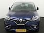 Renault Grand Scenic 1.3 TCe Intens 140 pk trekhaak 1800kg, Airco auto, Boordcomputer, Bluetooth, Cruise control, Apple Carplay/Android Auto, Spraakbediening, Rijstrooksensor, Buitenspiegels elektrisch verstel- en verwarmbaar,  De Renault Grand Scénic 1.3 TCe Intens uit 2018 is een ruime en comfortabele auto die perfect past bij gezinnen en mensen die graag praktisch rijden. Met zijn 140 pk sterke benzinemotor rijdt