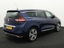 Renault Grand Scenic 1.3 TCe Intens 140 pk trekhaak 1800kg, Airco auto, Boordcomputer, Bluetooth, Cruise control, Apple Carplay/Android Auto, Spraakbediening, Rijstrooksensor, Buitenspiegels elektrisch verstel- en verwarmbaar,  De Renault Grand Scénic 1.3 TCe Intens uit 2018 is een ruime en comfortabele auto die perfect past bij gezinnen en mensen die graag praktisch rijden. Met zijn 140 pk sterke benzinemotor rijdt